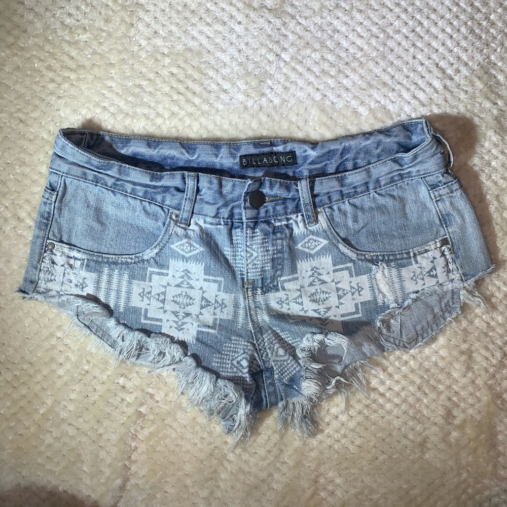 Billabong short shorts